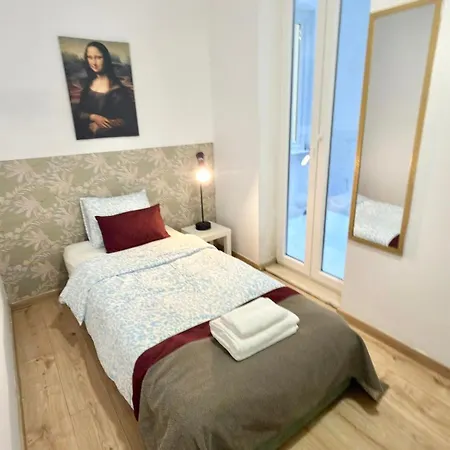 Homestay Stay Lisbon Home *