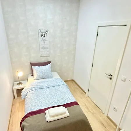 Homestay Stay Lisbon Home *